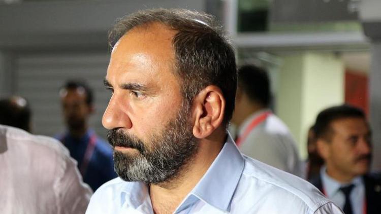 Mecnun Otyakmaz:"İdeal Sivasspor'un puan kaybetmeyeceğini düşünüyorum"