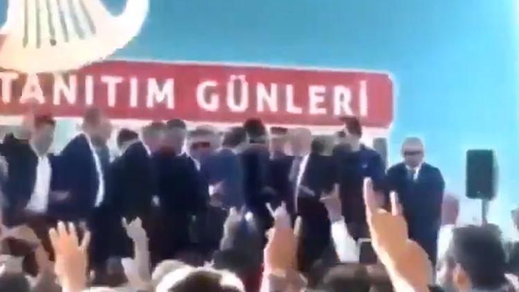 Etkinlikte Karamollaoğlu'na tepki