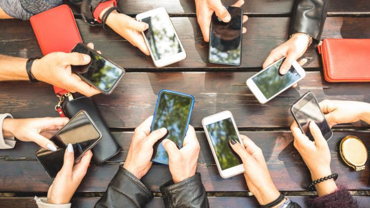 Deprem sonrasında telefonlarla iletişimde kalmak için ne yapmalı?