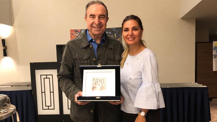 Zafer Ergin'e ödül