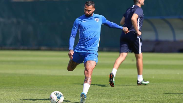 Kasımpaşa'da Konyaspor maçı sürüyor