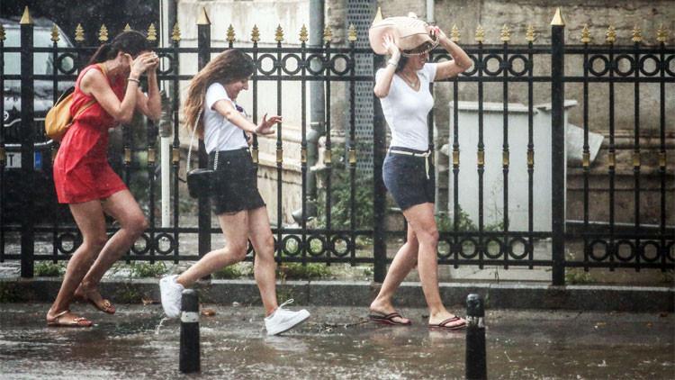 Yağış İstanbul'un kapısına dayandı... Meteoroloji'den çok sayıda kente uyarı