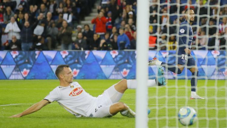 PSG, Angers'i farklı geçti! Neymar'dan 5. maçında 4. gol...