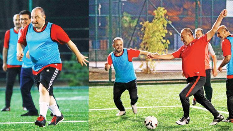Siyasete futbol arası