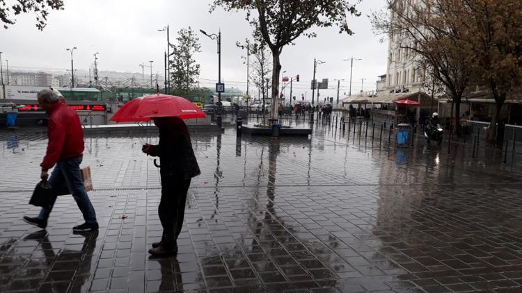 Son dakika... Meteoroloji'den İstanbul'a sağanak yağış uyarısı
