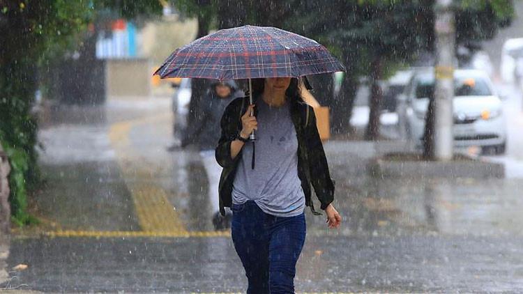 Son dakika: İstanbul'da kuvvetli yağış bekleniyor! Ekipler alarmda...