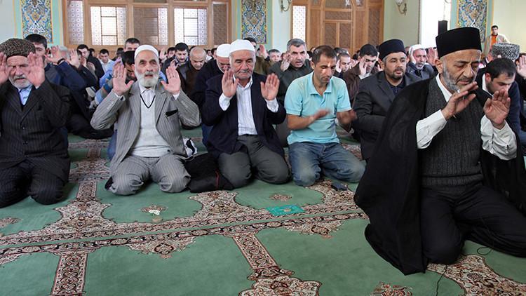 'Azerbaycan'da hoparlörden ezan yasaklandı haberleri gerçeği yansıtmıyor'