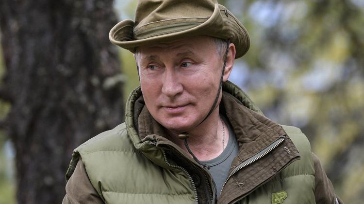 Putin doğum gününde maaşına zam yaptı