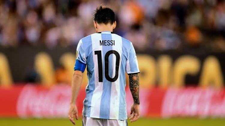 Messi milli takımda neden yok?