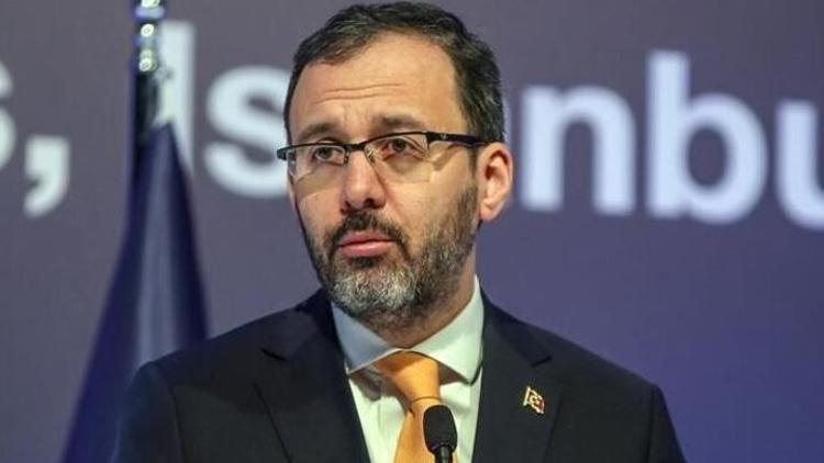Bakan Kasapoğlu'ndan Fenerbahçe Öznur Kablo'ya tebrik