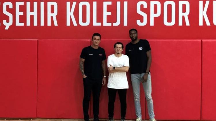 'İyi birey yetiştiren gerçek bir aileyiz'