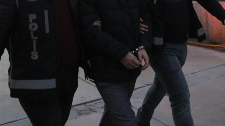 Sosyal medyada terör propagandasına 4 gözaltı