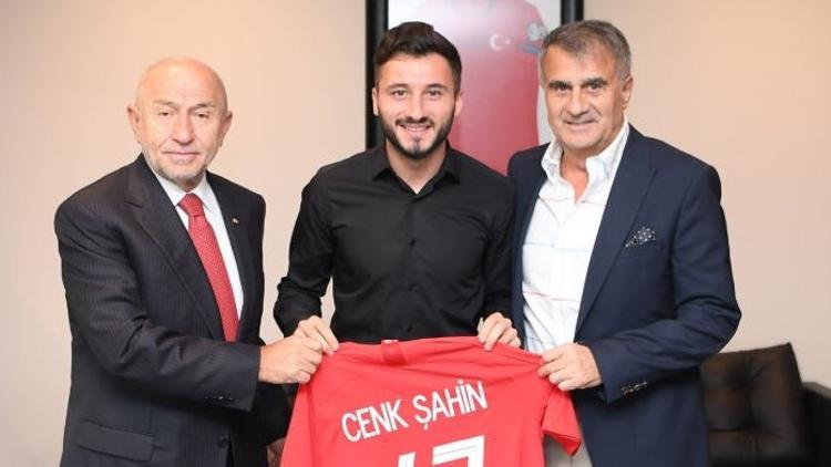 Enver Cenk Şahin'den TFF Başkanı Nihat Özdemir'e ziyaret