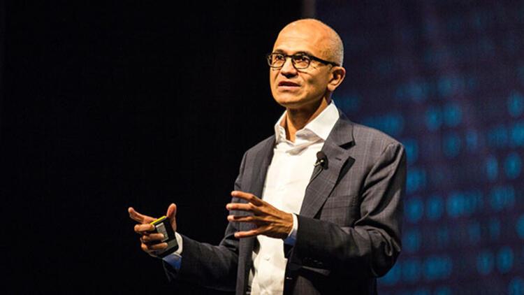 Microsoftun CEOsu Satya Nadella 42,9 milyon dolar ikramiye aldı