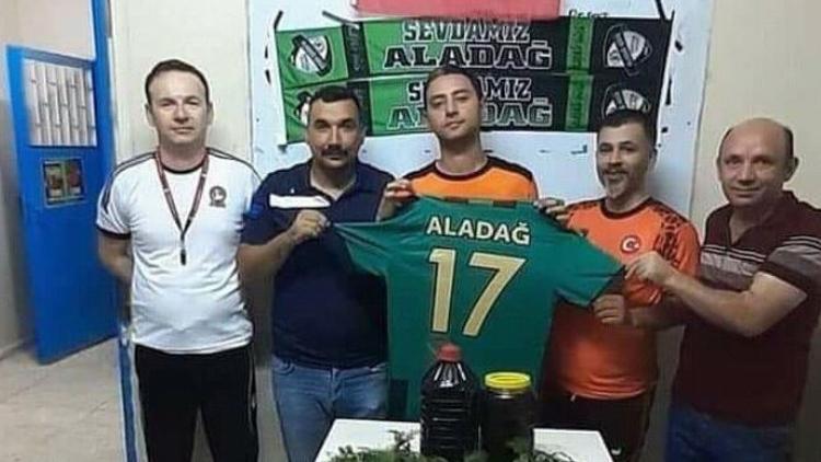 10 kilogram pekmez karşılığında transfer oldu!