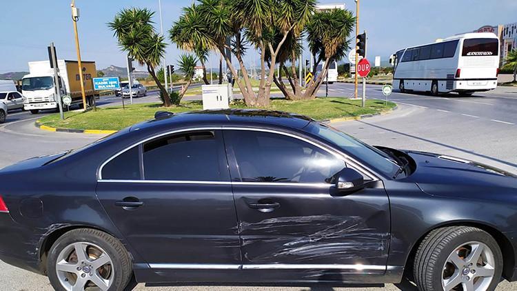 Alkollü sürücü, vali yardımcısının bulunduğu otomobile çarptı