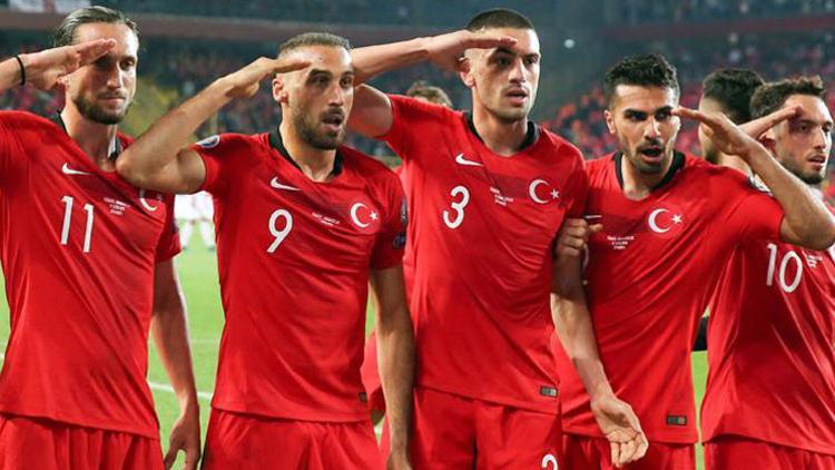 Almanya’da asker selamı krizi büyüyor: Federasyon kulüpleri ağır ceza ile uyardı