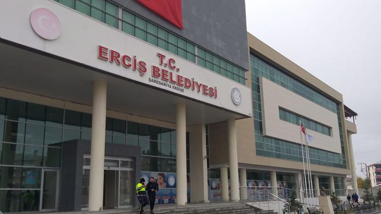 Erciş'te gözaltındaki HDP'li Çetin'in yerine Kaymakam görevlendirildi