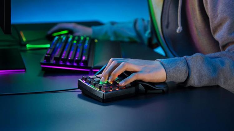 Razer, oyun kontrolünü iyileştiren Tartarus Pro'yu tanıttı