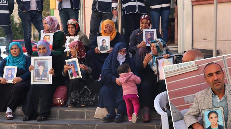 HDP önünde oturan baba: Bir fırsatını buldun mu kaç gel