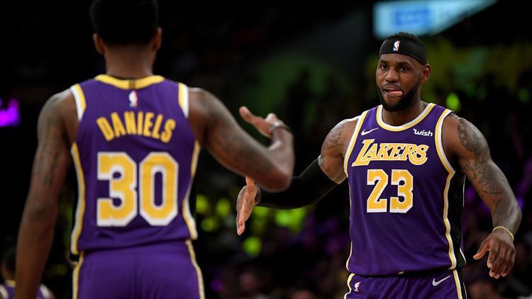 LA Lakers, sezonun ilk galibiyetini aldı! Utah Jazz'ı 95-86 yendi...