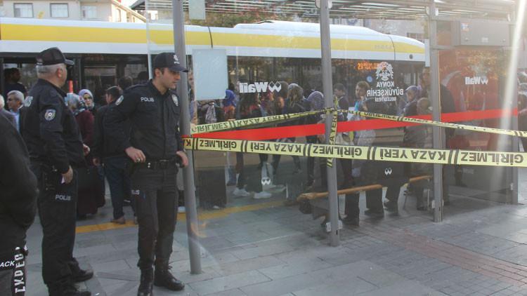 Yorgun mermiyle 2 kişi yaralandı