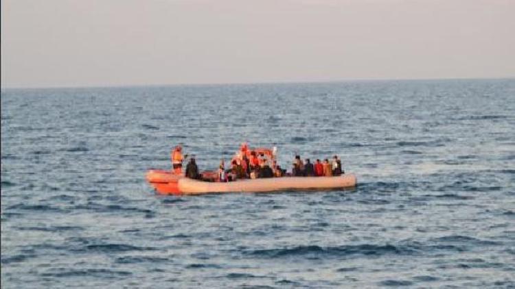Kuşadası açıklarında 41 kaçak göçmen yakalandı