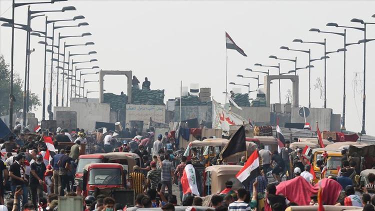 İran, Irak'taki eylemler nedeniyle Mehran Sınır Kapısı'nı kapattı