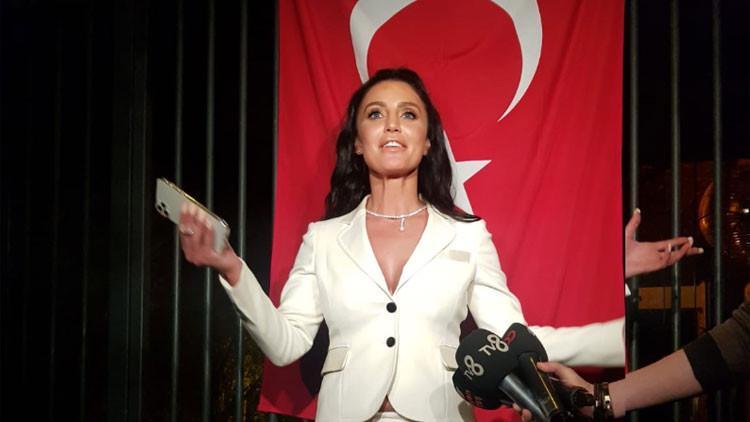 Sürpriz düet için geldi
