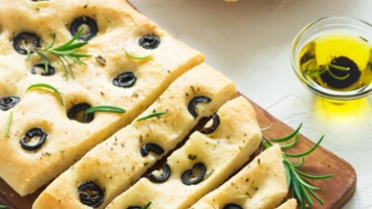 Zeytinli Biberiyeli Ekmek Tarifi
