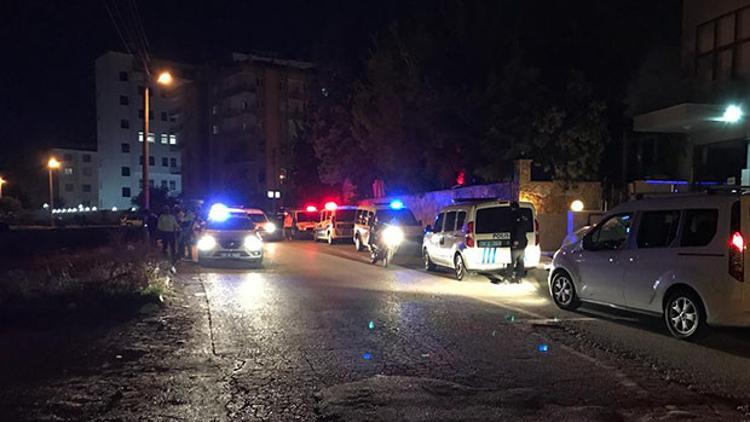 15’e yakın polis ekibi sevk edildi... Ortalığı birbirine kattılar