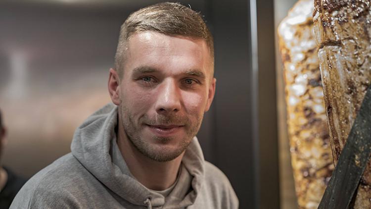 Lukas Podolski'den Galatasaray paylaşımı