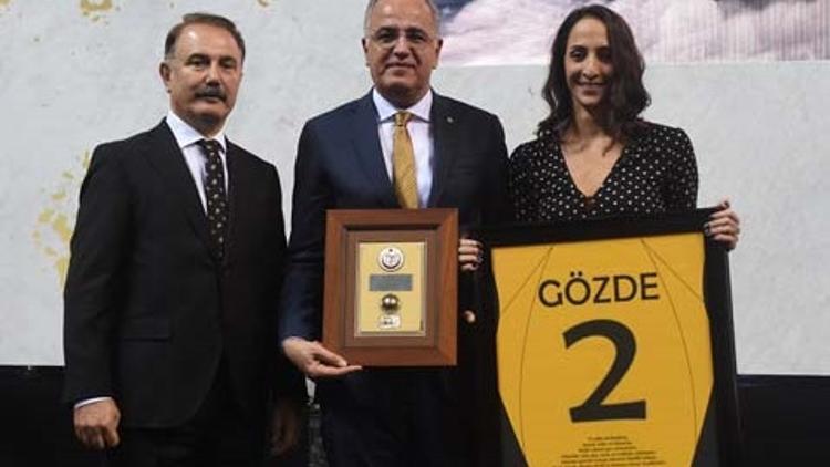 Gözde Kırdar’ın forması ölümsüzleşti