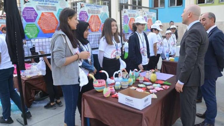 Sarayköy'de TÜBİTAK Bilim Fuarı Sergisi açıldı
