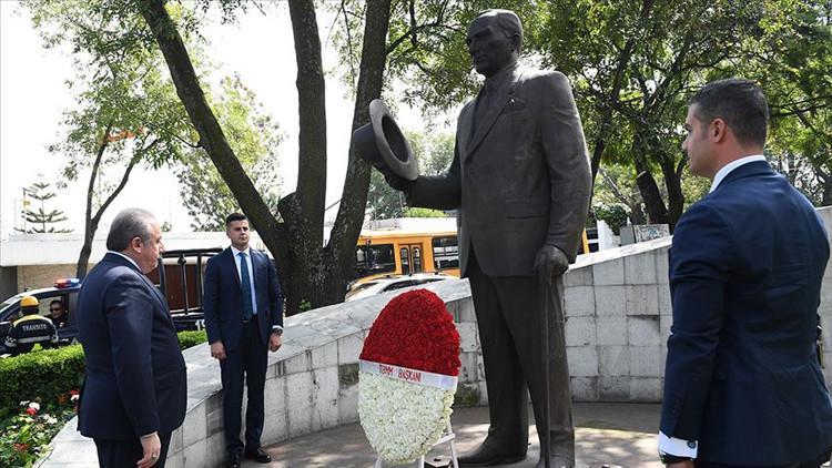TBMM Başkanı Şentop Meksiko'daki Atatürk Anıtı'nı ziyaret etti