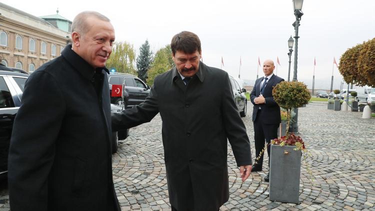 Son dakika... Cumhurbaşkanı Erdoğan Macaristan'a geldi