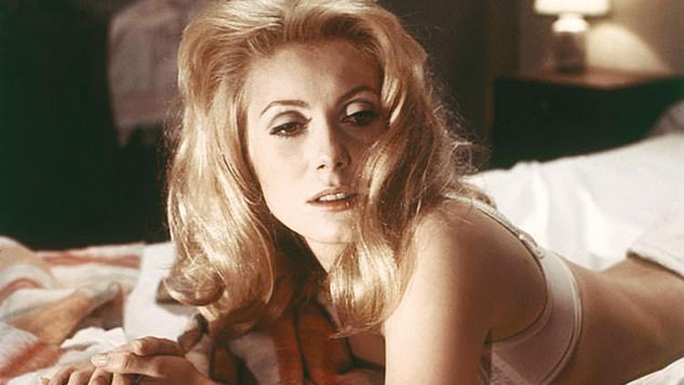 Deneuve felç geçirdi
