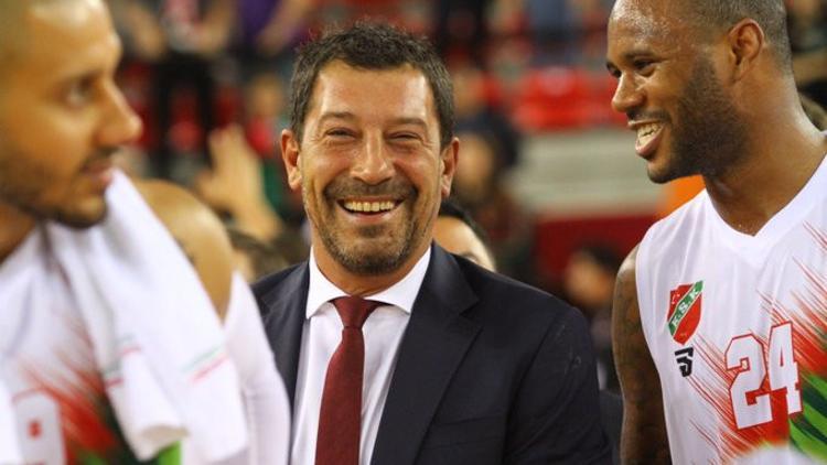 Pınar Karşıyaka tarihi seri için parkeye çıkıyor! 20 yıl sonra ilk kez...