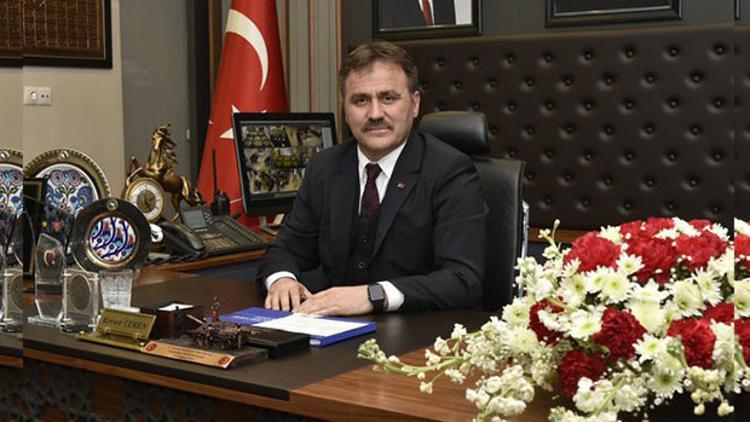 Belediye başkanına silahlı saldırı girişiminin şüphelisi teslim oldu... Adli kontrolle serbest