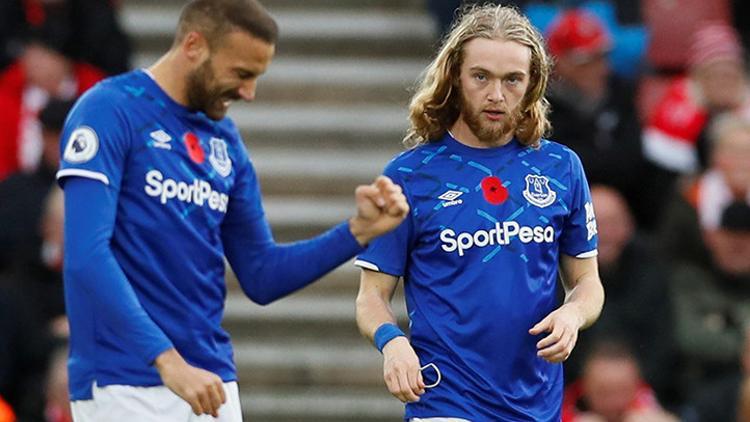 Premier Lig'de Cenk Tosun oynadı, Everton kazandı!