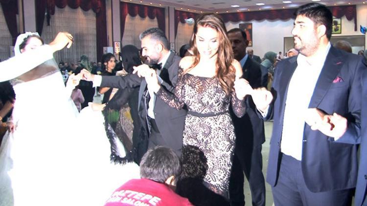 Halay başı Ebru!