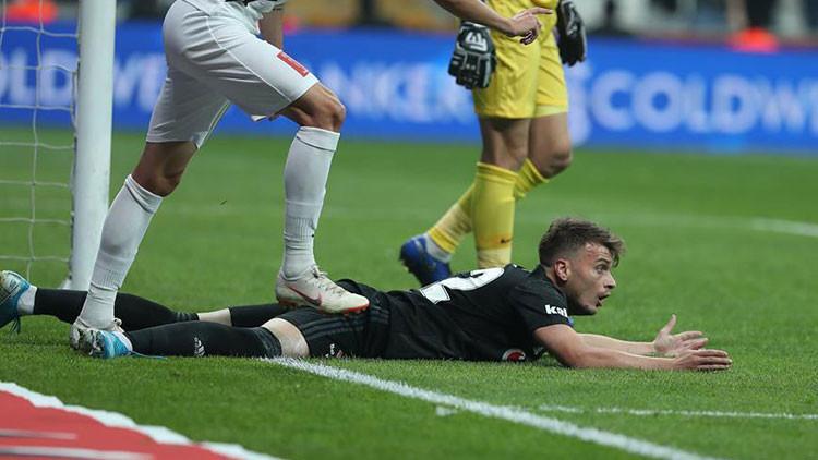 Ljajic ve Oğuzhan'a tepki! Yuhalandılar...