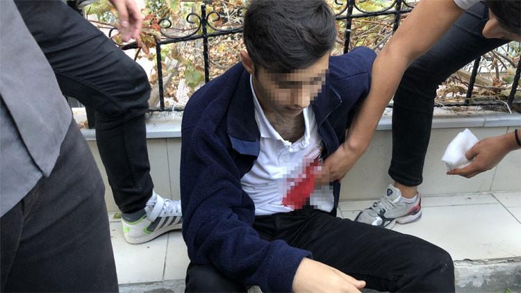 Avcılar’da lise öğrencilerine bıçaklı saldırı
