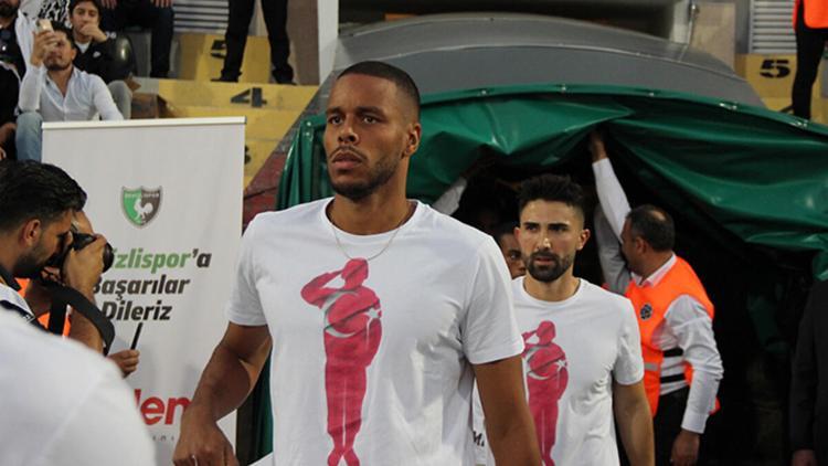 Zanka'dan Danimarka'ya 'asker selamı' cevabı!