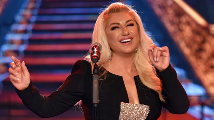 Muazzez Ersoy: Fay hattı gibiyim