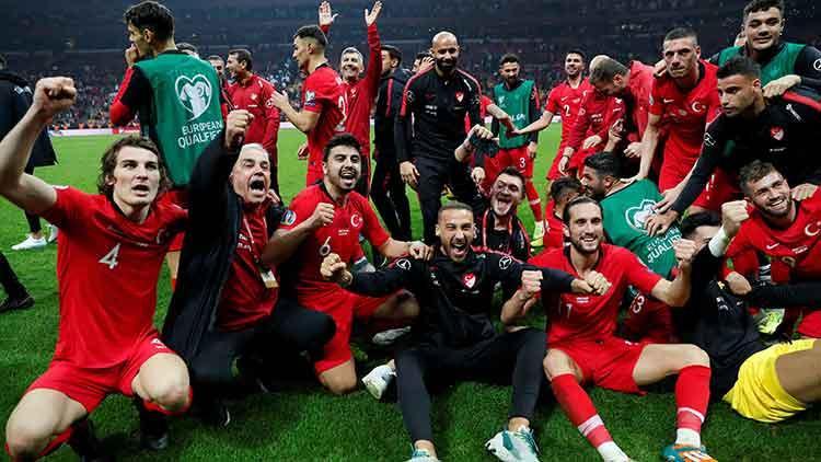 Grup liderliği için sahadayız!