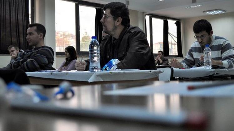 ALES sınavı saat kaçta bitiyor ve kaç saat sürer? ALES puan hesaplama nasıl yapılır?
