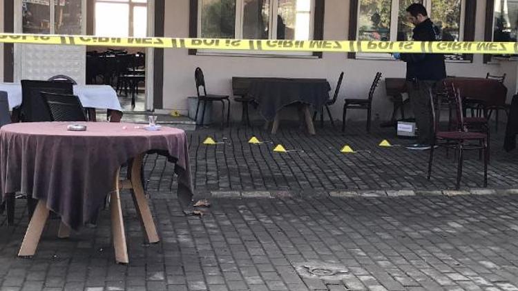 Kahvede kavga: 2 yaralı