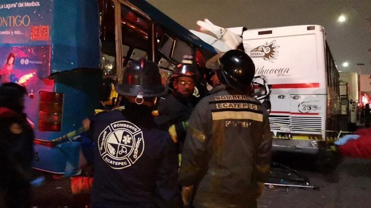 Meksika’da feci kaza: 11 ölü, 25 yaralı