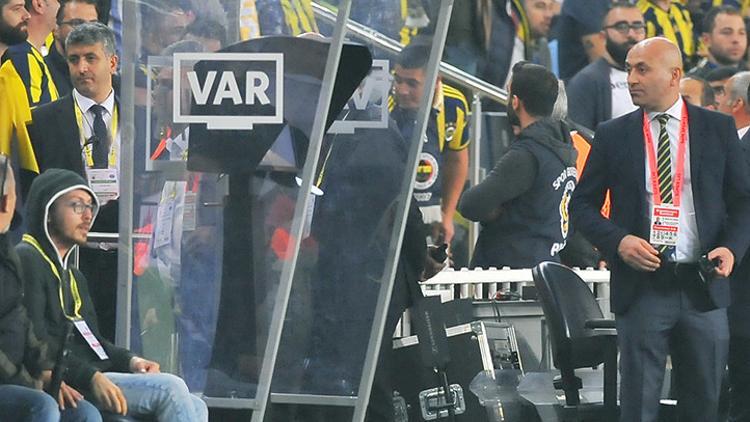 'VAR'dan 'Kural çıplak' mesajı geldi